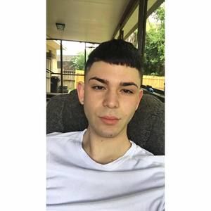 Meet your Posher, Benjamin